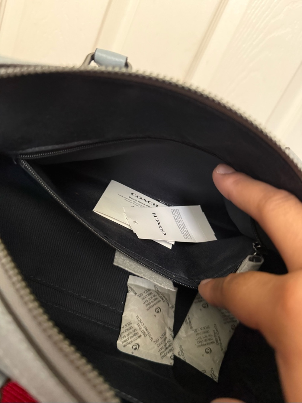 Coach pebble leather barrel bag - Picture 5 of 10